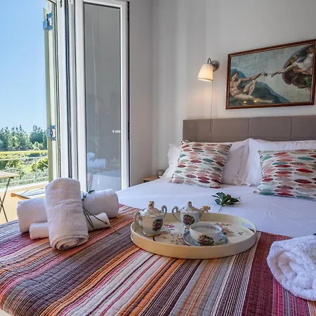 Tzaneta's Star View * Mandoukata