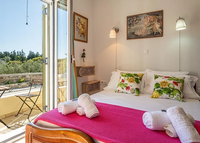 Tzaneta's Star View Vila *