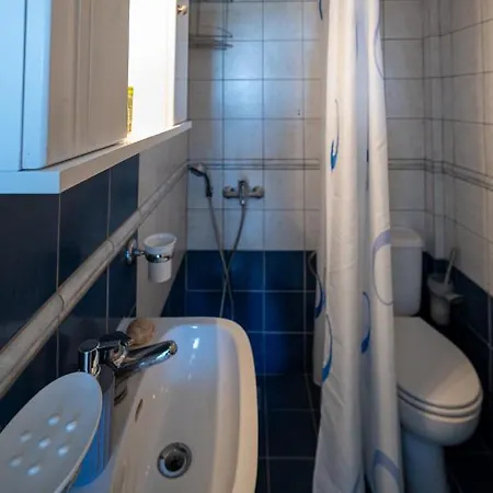 Tzaneta's Star View Villa *